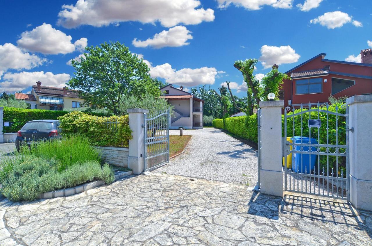 Apartments Marija 1089 Porec Luaran gambar